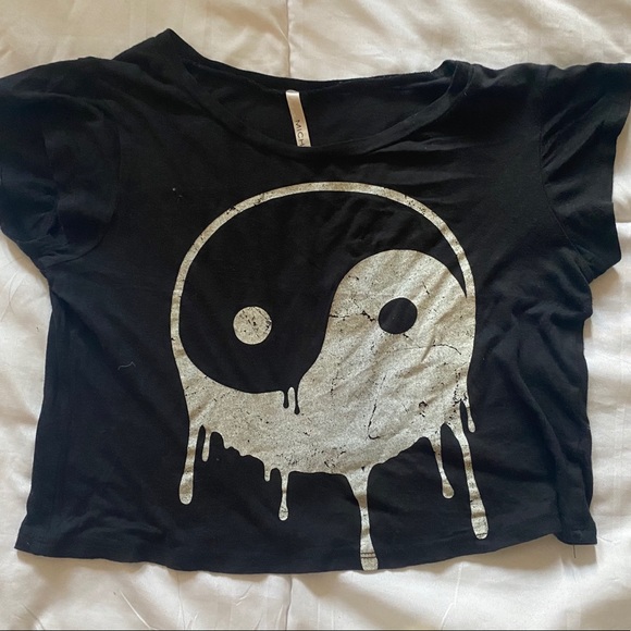 🌙☯️✨4 piece bundle✨☯️🌙 - Picture 3 of 4